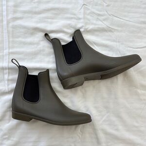 Merona Women’s Olive Ankle Rain Boots